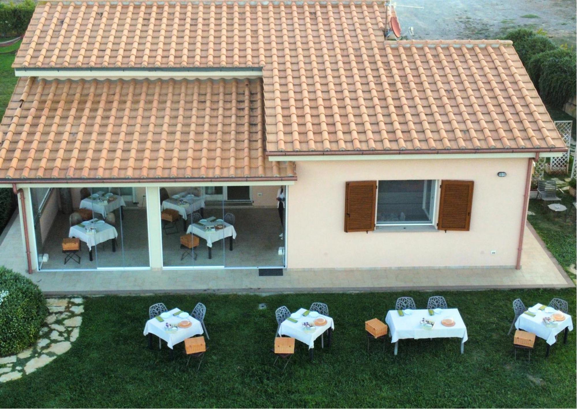 Agriturismo La Vista - Adults Only Фонтебланда Экстерьер фото